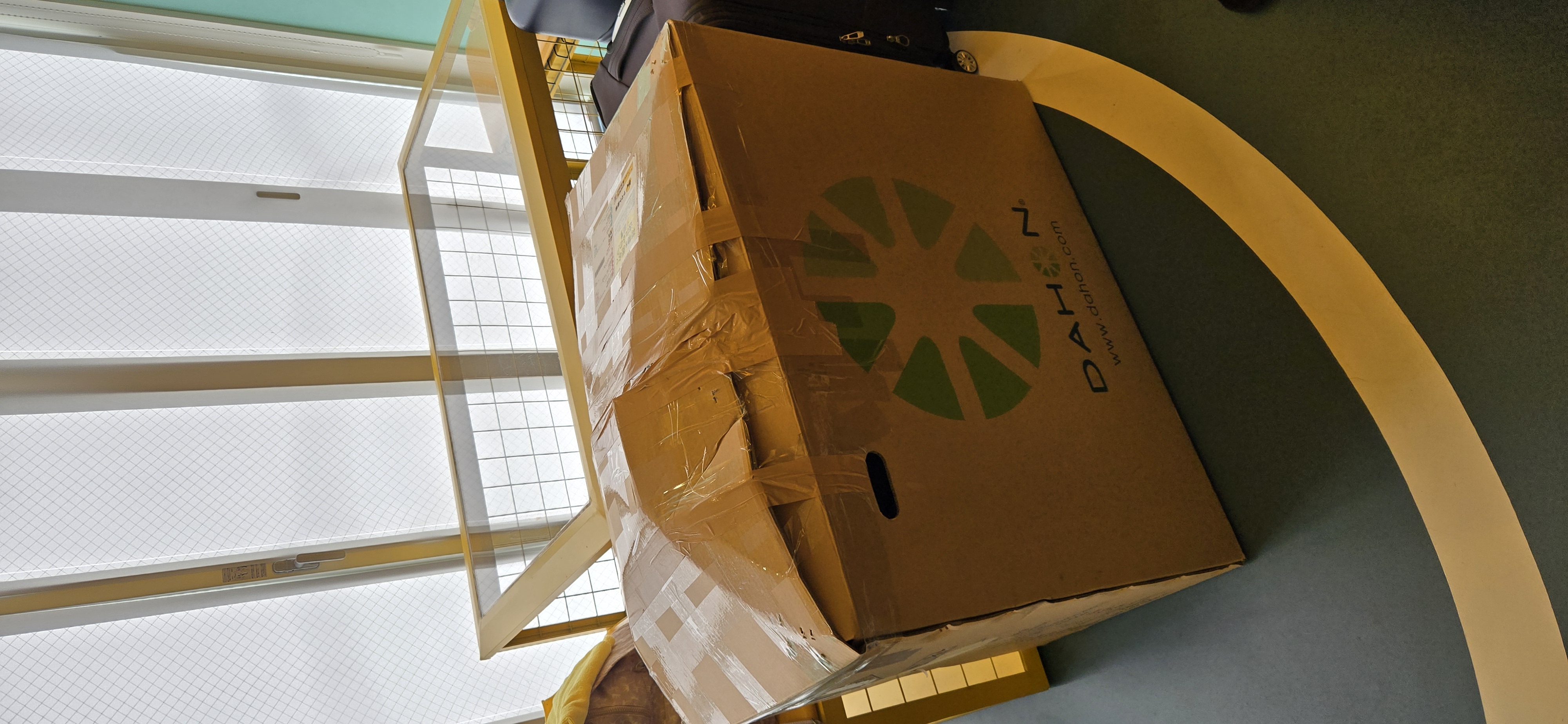 Bike delivery box